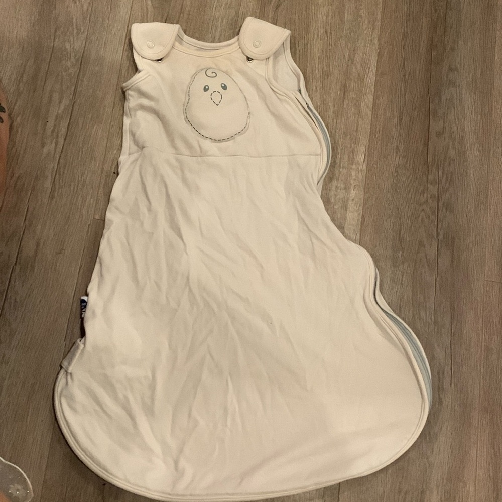 Nested bean swaddle